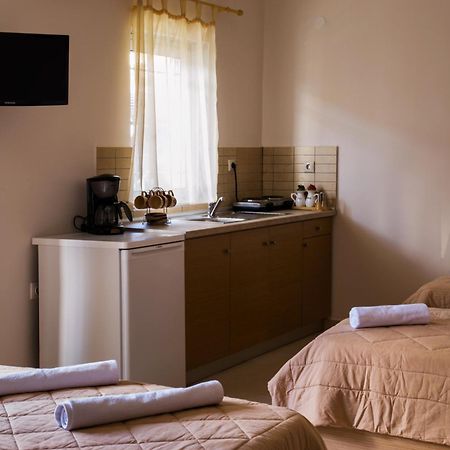 Nepheli Apartments And Studios Paralía Екстериор снимка