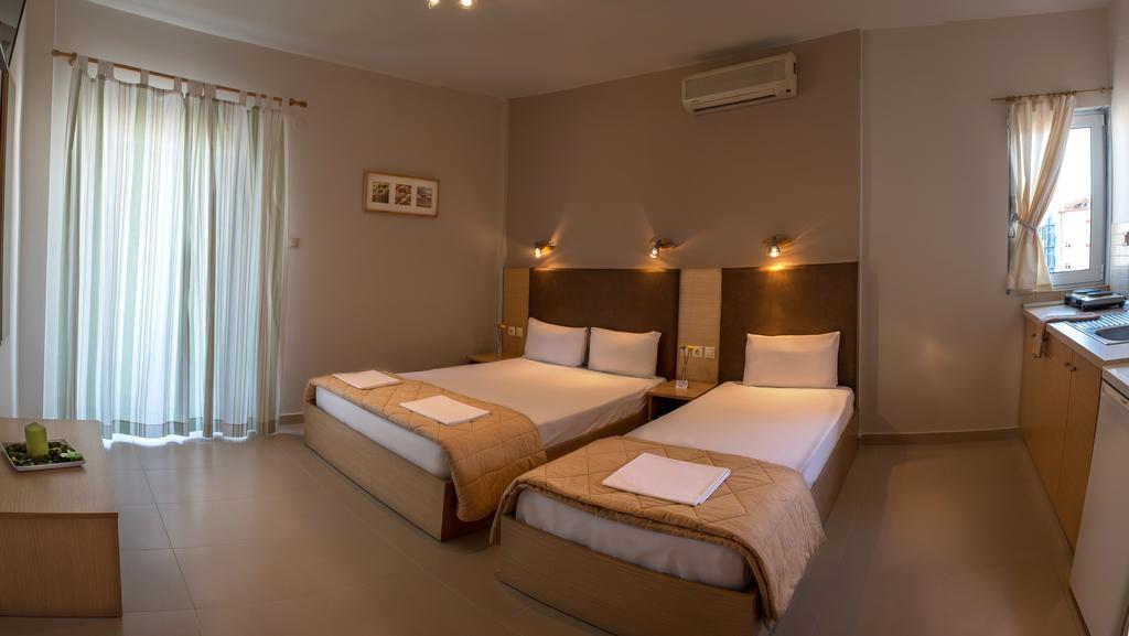 Nepheli Apartments And Studios Paralía Стая снимка
