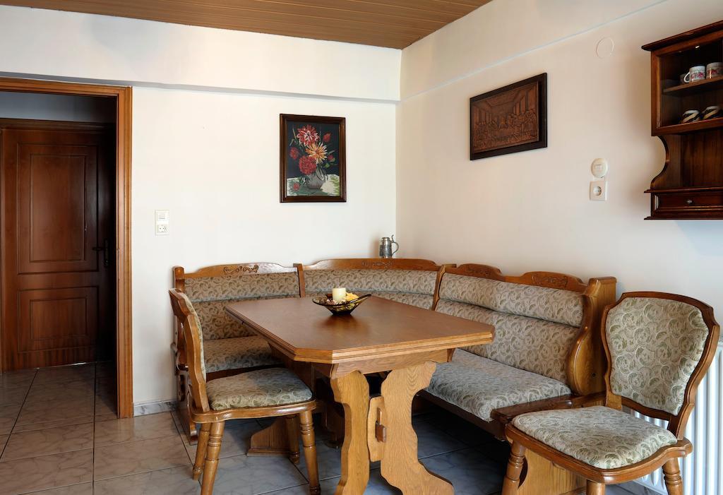 Nepheli Apartments And Studios Paralía Стая снимка
