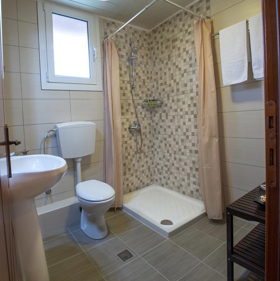 Nepheli Apartments And Studios Paralía Екстериор снимка