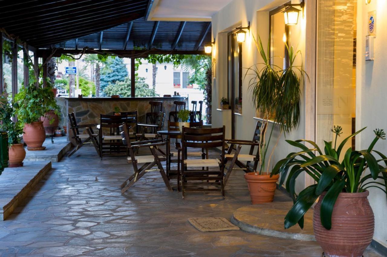 Nepheli Apartments And Studios Paralía Екстериор снимка